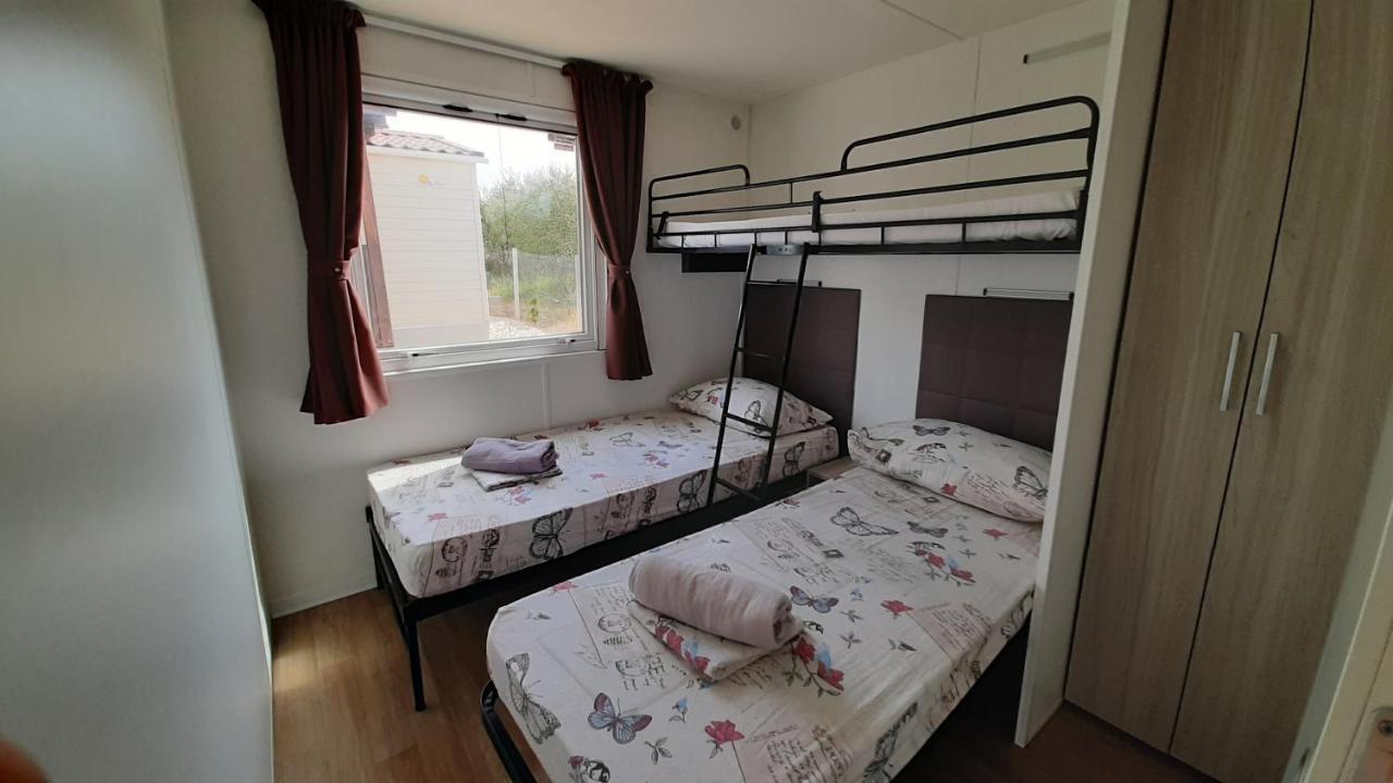 Mobile Homes Kamp Maslina, Биоград-на-Мору Экстерьер фото
