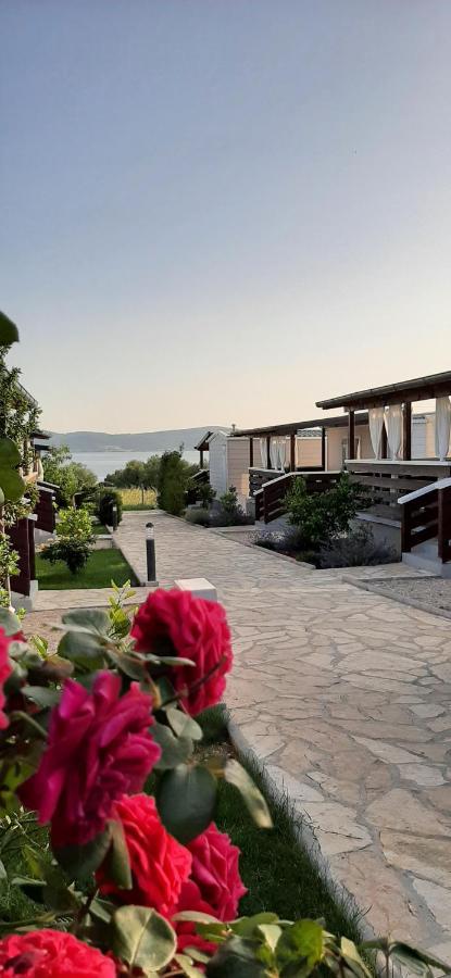 Mobile Homes Kamp Maslina, Биоград-на-Мору Экстерьер фото