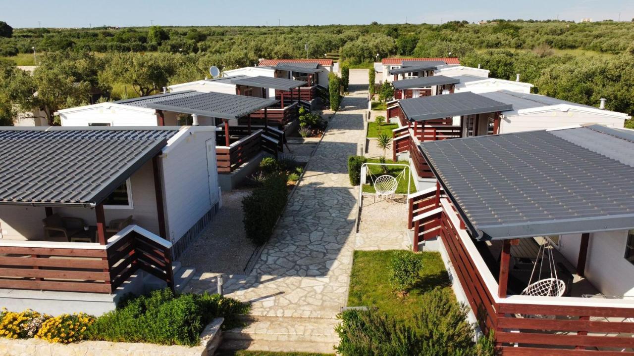 Mobile Homes Kamp Maslina, Биоград-на-Мору Экстерьер фото